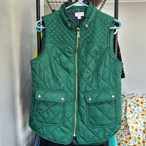 Crown & Ivy Emerald Green Vest